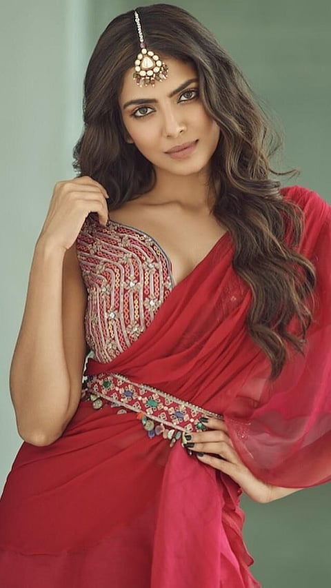 মালবিকা মোহনাৰ কেইযোৰমান নিখুঁত লেহেঙ্গা আধুনিক কইনাৰ বাবে