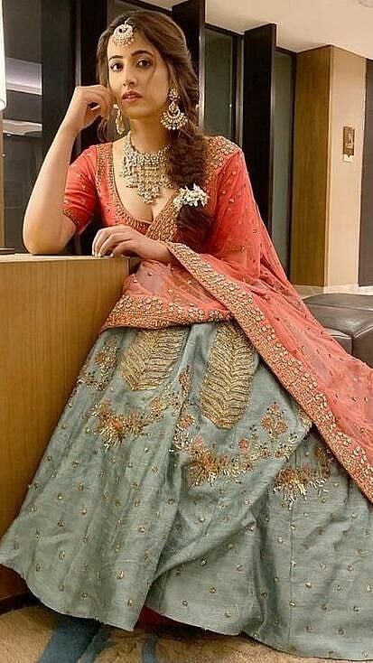 বিয়াৰ বতৰত নুপূৰ চেণনৰ পৰা উৎসাহিত কেইযোৰ মান পাৰম্পৰিক সাজ