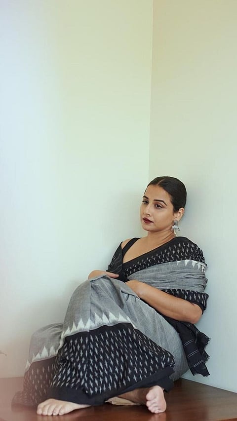 অভিনেত্ৰী বিদ্যা বালনৰ ১০টা মোহনীয় শাৰী লুক