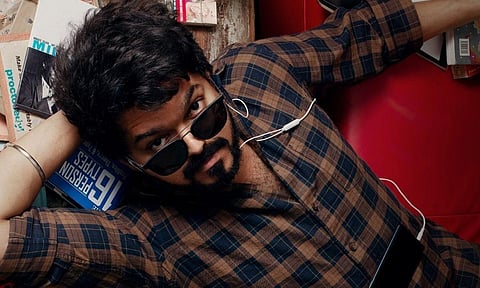 এ-লিষ্ট অভিনেতাসকলৰ সৈতে বলীউডত পুনৰ নিৰ্মাণ কৰা কিছু ব্লকবাষ্টাৰ দক্ষিণ ভাৰতীয় চলচ্চিত্ৰ