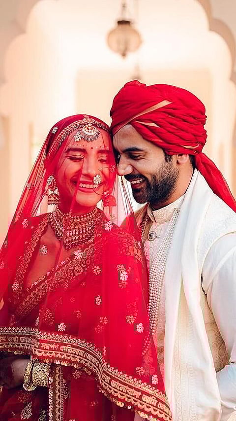 আমাৰ প্ৰিয় চেলিব্ৰিটি বিবাহৰ আটাইতকৈ স্পৰ্শকাতৰ ১০ টা মুহূৰ্ত