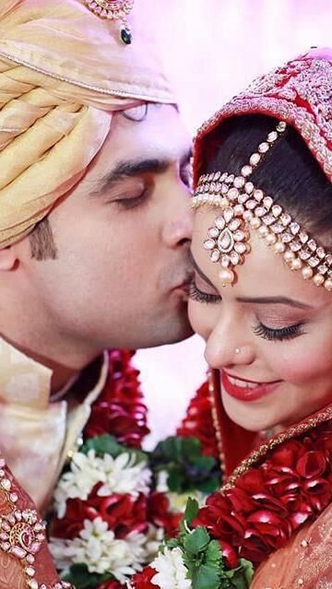 মৌনী ৰয়, অংকিতা লোখাণ্ডে, লাভী চাচন আৰু অধিক: এই টিভি অভিনেত্ৰীসকলে কোটিপতি ঘৰত বিবাহ পাশত আৱদ্ধ হৈছে