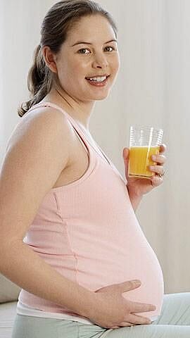 গৰ্ভধাৰণৰ সময়ত প্ৰত্যাশিত মাতৃসকলৰ বাবে ১০ টা স্ব-যত্নৰ পৰামৰ্শ