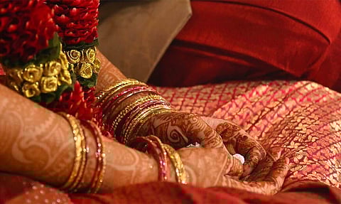 ধৰ্ষণ মানে ধৰ্ষণেই! বিয়া পতা মানেই পত্নীৰ ওপৰত অত্যাচাৰৰ লাইচেন্স নহয়- কৰ্ণাটক উচ্চ ন্যায়ালয়