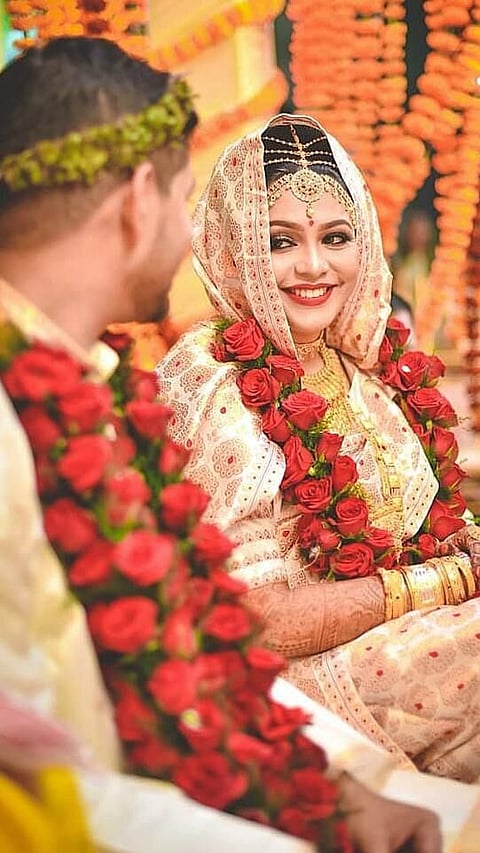 আপুনি উত্তৰ-পূব বিবাহৰ এই আকৰ্ষণীয় পৰম্পৰাসমূহ জানেনে ?