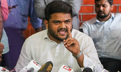 ২ জুনত বিজেপিত যোগদান কৰিব প্ৰাক্তন কংগ্ৰেছ নেতা হাৰ্দিক পেটেলে