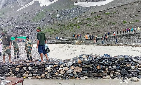 অমৰনাথ ক্লাউডবাৰ্ষ্ট: ক্লাউডবাৰ্ষ্ট কি? কাৰণবোৰ জানক