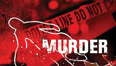 জামচেদপুৰ হৰৰ: প্ৰেমিকৰ সৈতে কিশোৰী ছোৱালীয়ে হাতুৰী, ৰাইচ কুকাৰেৰে পিতৃ-মাতৃক হত্যা কৰে