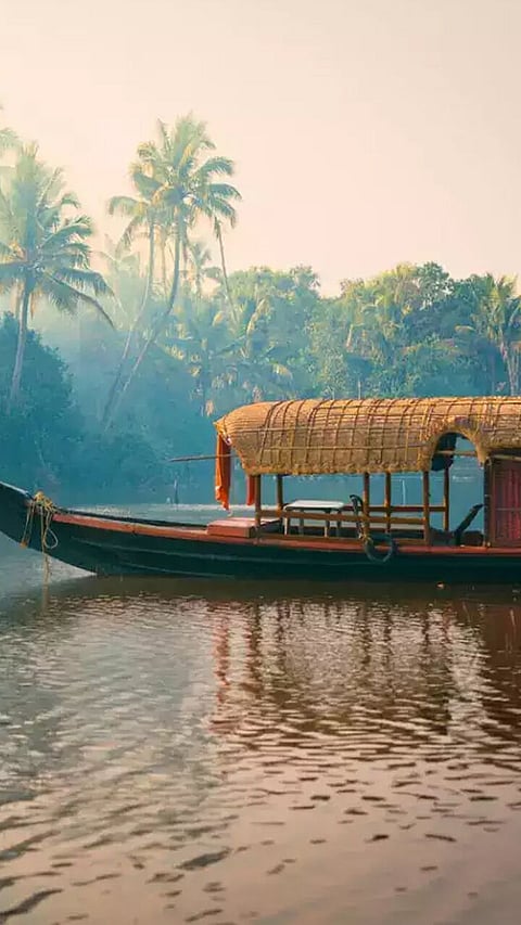 ১০ খন ফটো যিয়ে আপোনাক ভাৰতৰ প্ৰেমত পেলাব !