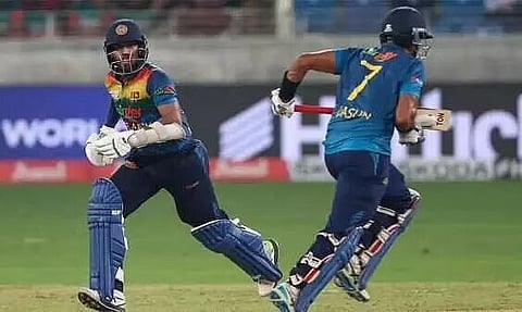 মানচেষ্টাৰ(Manchester City) চিটিৰ চুক্তি মেনুৱেল আকাঞ্জী