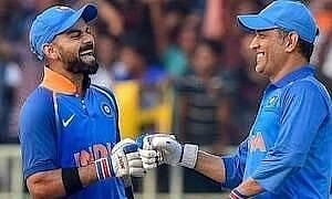 কোহলী:মই টেষ্ট অধিনায়কত্ব এৰি যোৱাৰ পিছত কেৱল ধোনীয়েহে মেচেজ কৰিছিল:কোহলী(Kohli)