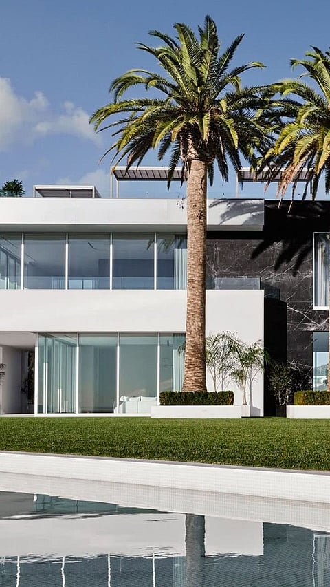 বিশ্বৰ শীৰ্ষ ৯ টা ডাঙৰ ঘৰ!