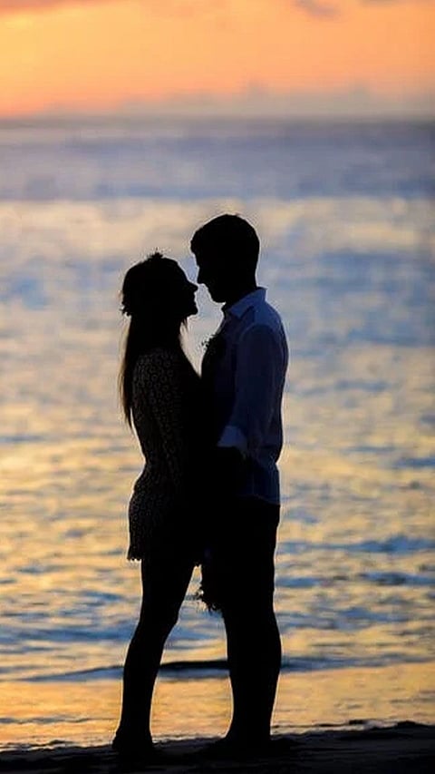 তেওঁৰ লক্ষণসমূহ: আপোনাক হেৰুৱাবলৈ ভয় কৰা