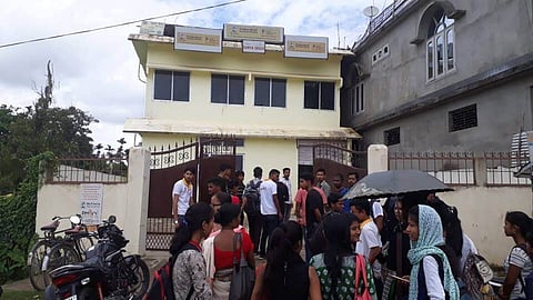 সোণাৰিৰ প্ৰধানমন্ত্ৰী কৌশল কেন্দ্ৰত উত্তপ্ত পৰিস্থিতি