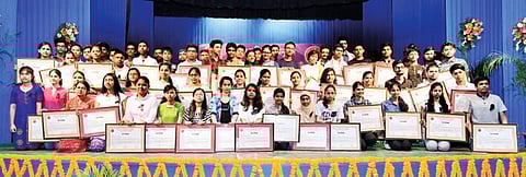 স্থান দখল কৰা কৃতী ছাত্ৰ-ছাত্ৰীক সম্বৰ্ধনা