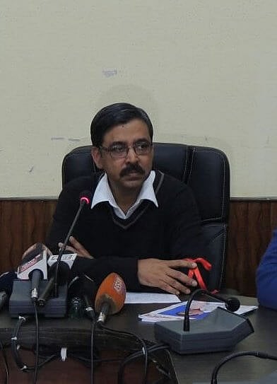 আত্মসহায়ক গোটক চাহপাট কঢ়িওৱা গাড়ী প্ৰদান