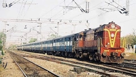 পৃথক এন ই ৰেলৱে এলেকাৰ দাবীত কেন্দ্ৰৰ চেঁচা পানী