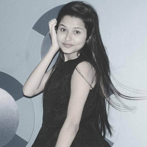 সৰুপথাৰৰ কন্যা বলীউদলৈ