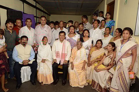 মুখ্যমন্ত্ৰী সোণোৱালৰ শ্ৰদ্ধাঞ্জলি জ্ঞাপন শ্বহীদ কুশল কোৱঁৰলৈ