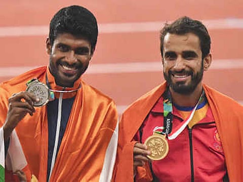 ৮০০ মিটাৰ দৌৰত স্বৰ্ণ পদক অৰ্জন মনজিৎ সিং