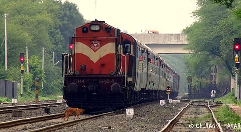 ৰঙাপৰাত ৰেলৰ খুন্দাত যুৱকৰ মৃত্যু