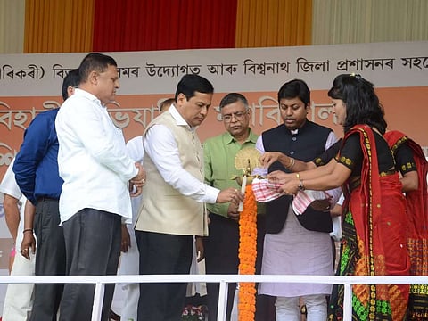 মুখ্যমন্ত্ৰী সৰ্বানন্দ সোণোৱালে জৰাবাৰী অভিযান্ত্ৰিক কলেজৰ আধাৰশিলা স্থাপন কৰে