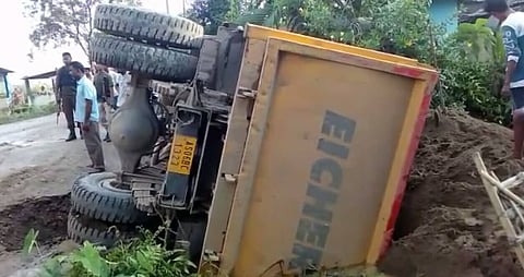 সোণাৰিৰ ভজোত পথ দূৰ্ঘটনা