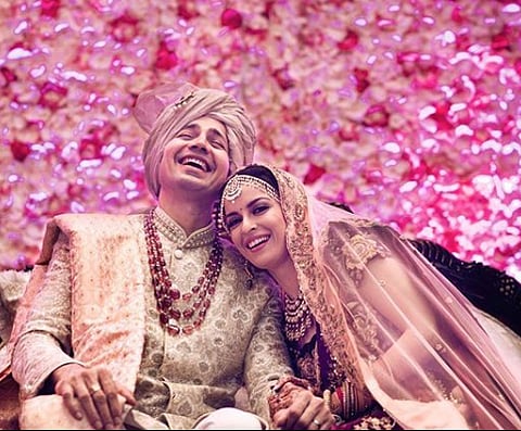 একতা কৌল ভিয়াছ আৰু সুমিত ভিয়াছ আৱদ্ধ হ'ল বিবাহ পাশত