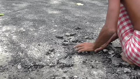 চিৰাঙত পথ নিৰ্মানৰ নামত ব্যাপক দুৰ্নীতি