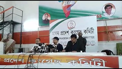 ৰাজনৈতিক শিষ্টাচাৰ নথকা এজন অভদ্ৰ ব্যক্তি নৰেন্দ্ৰ মোদী: দেৱব্ৰত শইকীয়া