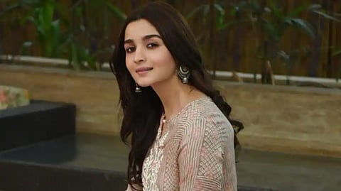 অভিনেত্ৰী আলিয়া ভাট্টে ক্ৰয় কৰিলে সপোনৰ বাসগৃহঃ কিন্তু ক’ত?