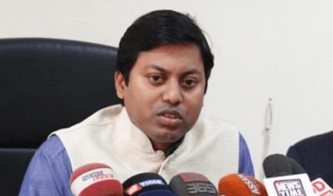 ৰাম চাচনী আৰু শিৱচৰণ দাসলৈ অসম চৰকাৰৰ চেনিৰাম কুৰ্মী বঁটা