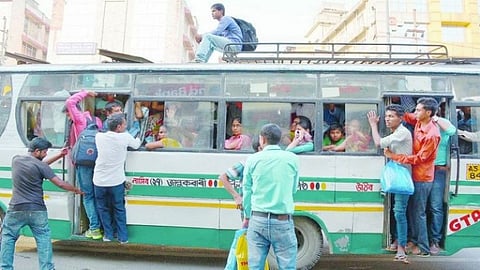 ৮,৯ এপ্ৰিলত ৰাজহুৱা বাছৰ প্ৰতিবাদী কাৰ্যসূচী সদৌ অসম ৰাজহুৱা বাছ সমন্বয় সমিতিৰ