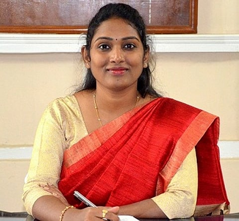 বৰখলা সমষ্টিৰ উন্নয়নৰ  বুজ লয় কাছাৰৰ জিলা উপায়ুক্ত লায়া মাদুৰীয়ে