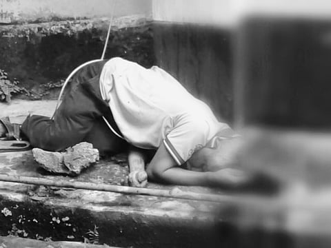 জলসিঞ্চন বিভাগৰ কাৰ্যালয়ৰ চতুৰ্থ মহলাৰ পৰা পৰি মৃত্যু এজনৰ