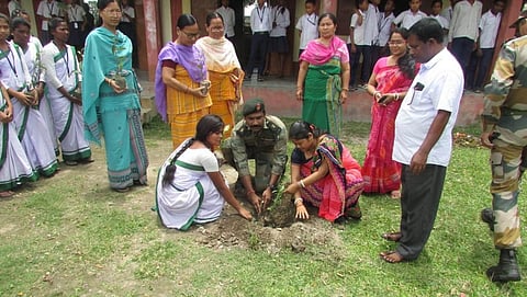 বিশ্ব পৰিবেশ দিৱসৰ লগত সংগতি ৰাখি গোহাঁইগাঁৱৰ সেনা চাউনীৰ বিশেষ পদক্ষেপ