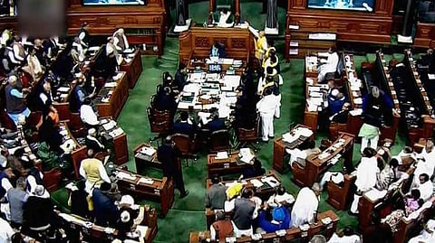 ১৭ সংখ্যক লোকসভা প্ৰথম অধিবেশন আৰম্ভ: প্ৰধানমন্ত্ৰী , আন সদস্যৰ শপত গ্ৰহণ