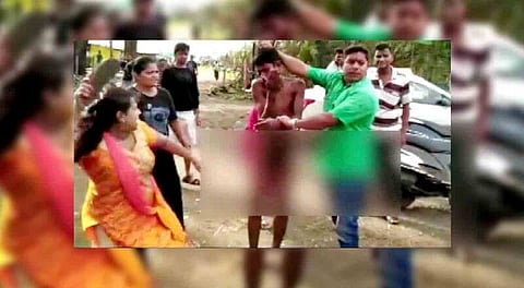 ৬ বছৰীয়া কন্যা  শিশুক যৌন  নিৰ্যাতন: চকীদাৰক উলংগ কৰি মাৰ পিট