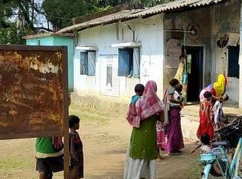 উৰিষ্যাৰ এখন গাঁৱত অচিনাক্ত ৰোগত আক্ৰান্ত হৈ ২ সপ্তাহত মৃত্যু ৬ জন শিশুৰ