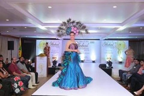 অসমৰ সংঘামিত্ৰা ডেকাই উজ্বলিল মিছ এণ্ড মিছেচ গ্লোবেল ইউনিভাৰ্চ কনটেষ্ট ২০১৯-২০