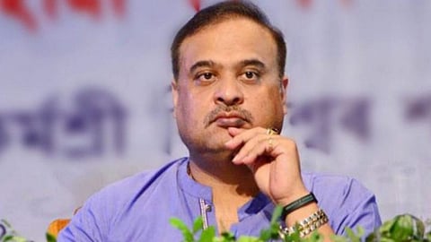কৱিড-১৯ৰ বিৰুদ্ধে মহাযুদ্ধঃ সাহায্য বিচাৰি ৰাইজলৈ আবেদন স্বাস্থ্য মন্ত্ৰী শৰ্মাৰ