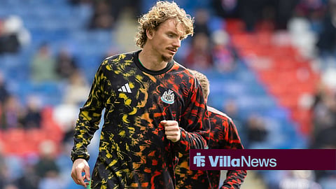 Nick Woltemade warms up for Newcastle United at Selhurst Park.