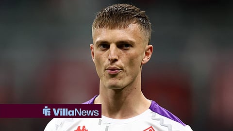 Albert Gudmundsson lines up for Fiorentina.