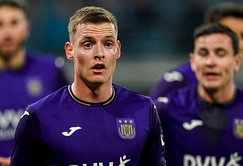 Aston Villa monitor Sergio Gomez as alternative to Calvin Bassey, interest in Hickey cooled - report