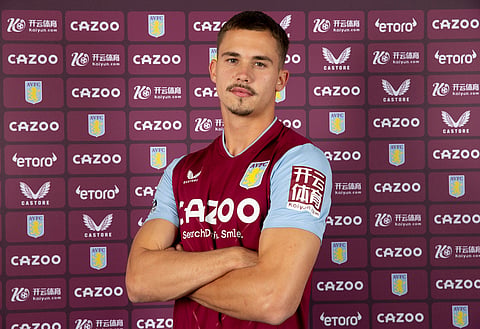 Leander Dendoncker should empty his Aston Villa locker after transfer of Youri Tielemans
