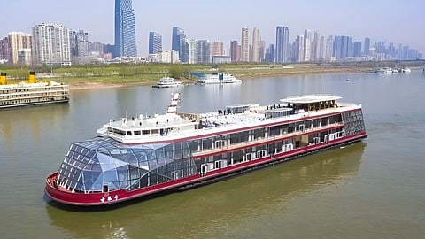 Guqin – Large sightseeing and private events vessel for Yangtze River sailings