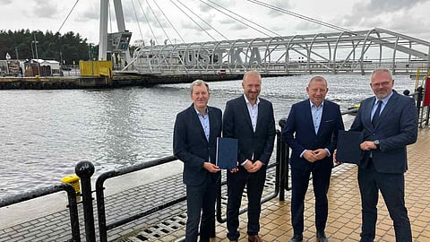 Signing of the lease agreement between RWE and Ustka Port Authority