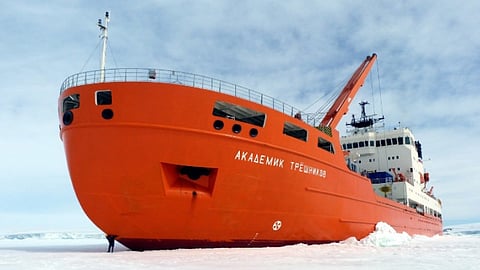 Akademik Tryoshnikov