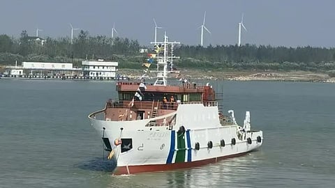 Zhongguo Huan Jianyi 051