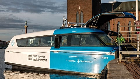 The electric hydrofoil ferry Nova